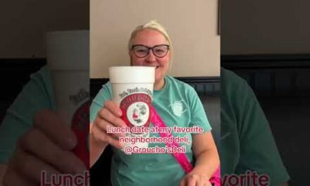 Lunch date at my favorite deli. What is your favorite order at Groucho’s?#lunchdate  #GrouchosDeli