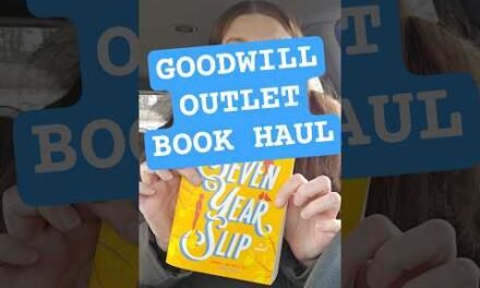 Goodwill Outlet Book Haul #goodwill #goodwilloutlet #bookhaul #goodwillfinds #goodwillhaul