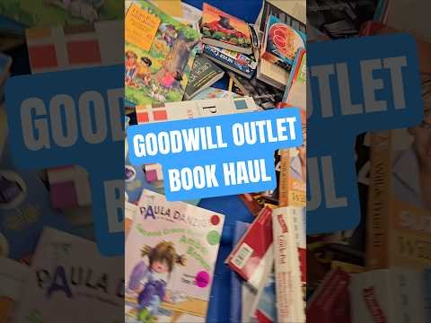 Shopping at the Goodwill Outlet Store for some Books #goodwill #goodwilloutlet #goodwillfinds