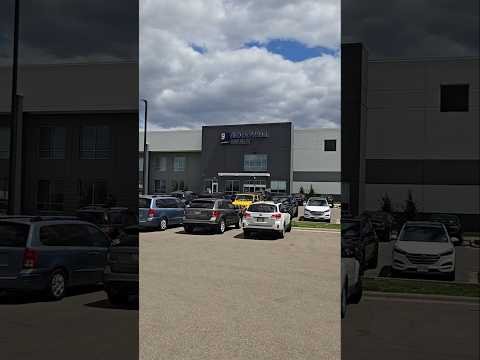 Shopping at the Goodwill Outlet Store #Goodwill #goodwilloutlet #thrifting #bins #goodwillbins