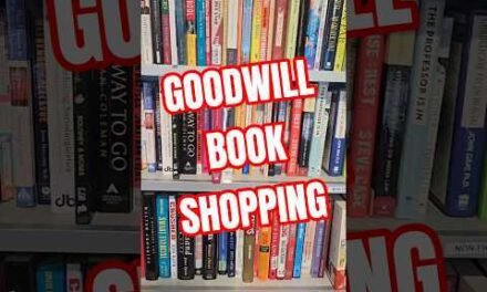 Shopping at the Goodwill Store #goodwill #goodwillhaul #thrifting #books