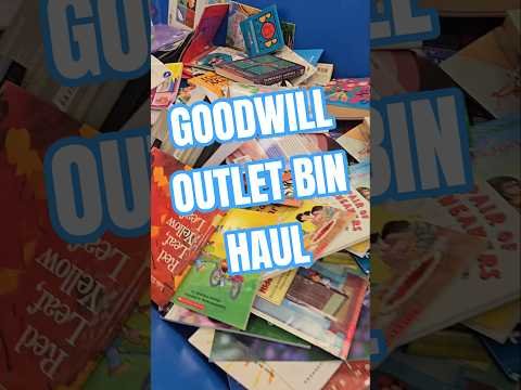 Goodwill Books at the Outlet Bins #goodwill #goodwillbins #goodwilloutlet #goodwillhaul #thrifting